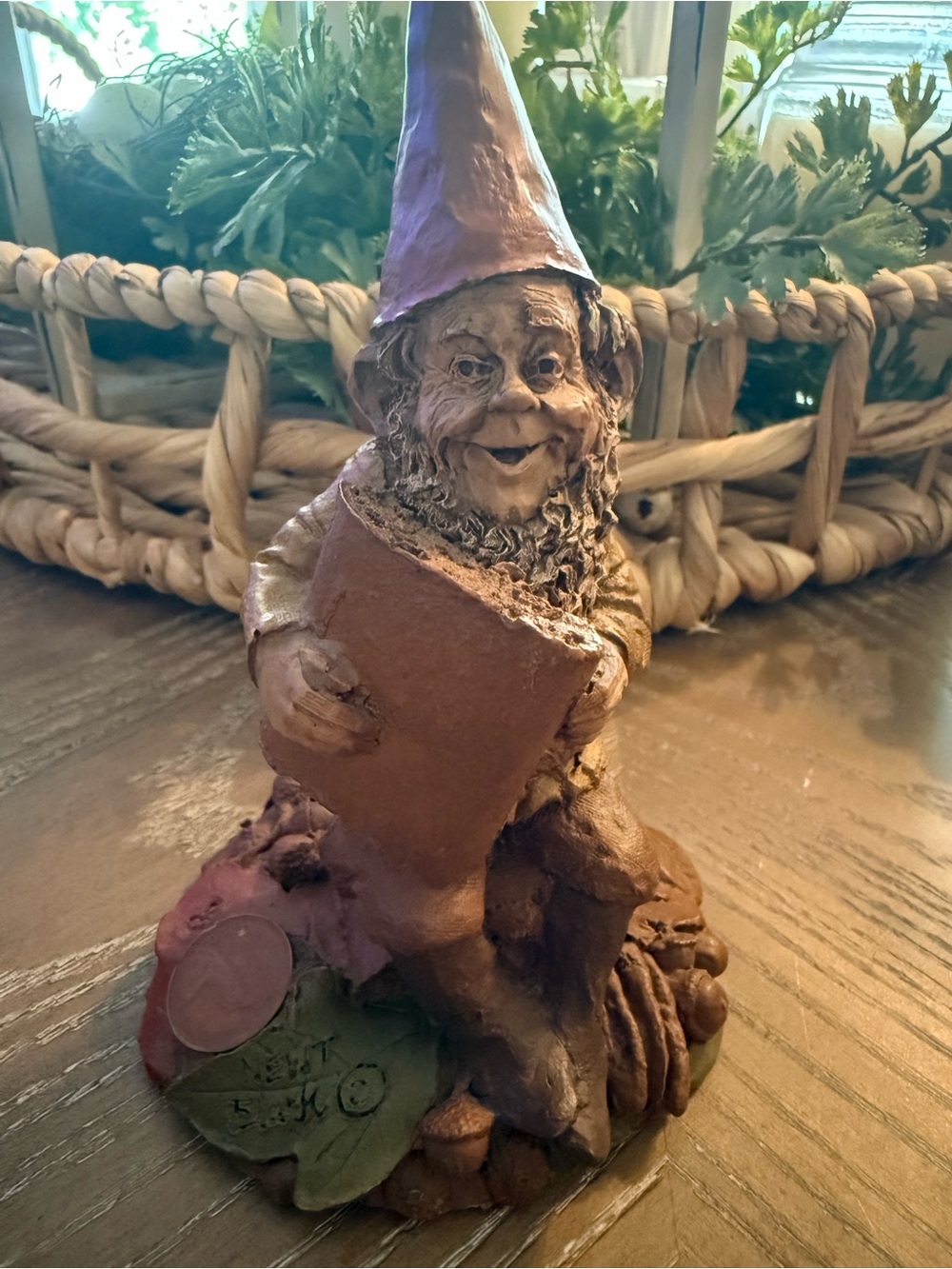 TOM CLARK VINTAGE COLLECTIBLE NEWT GNOME FIGURINE 1985 CAIRN STUDIO RETIRED